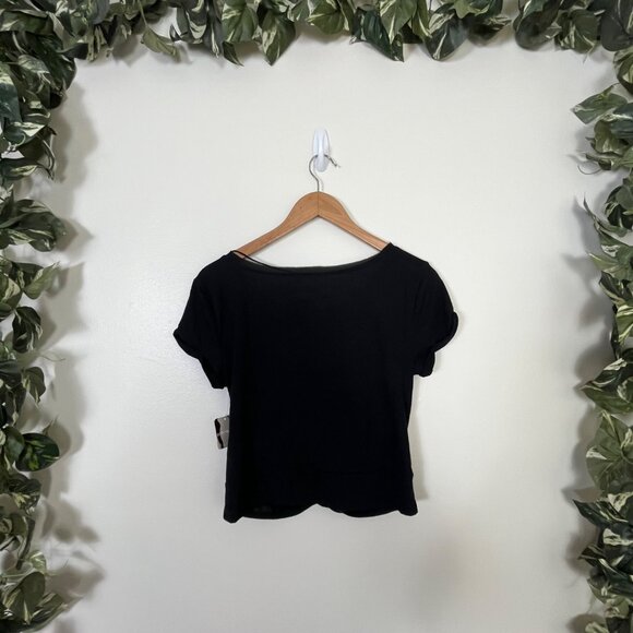 Free People Movement Run In The Sun Twisted Short Sleeve Shirt Black NWT Size M - Picture 2 of 7